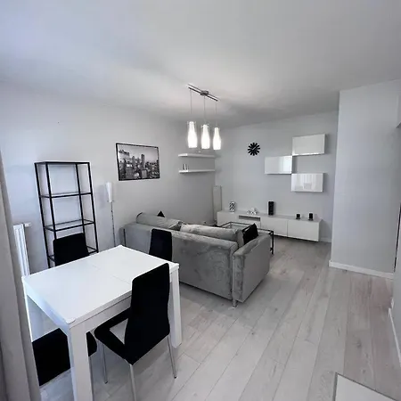 High-end 1bd In New Development In Ulrychow Warsaw